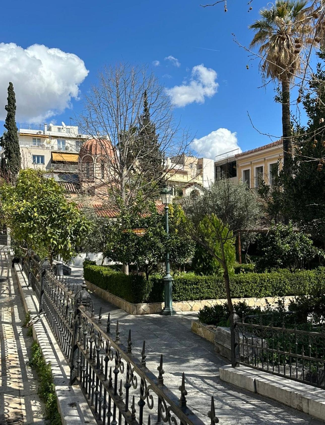 Central House In Plaka Athens Luaran gambar