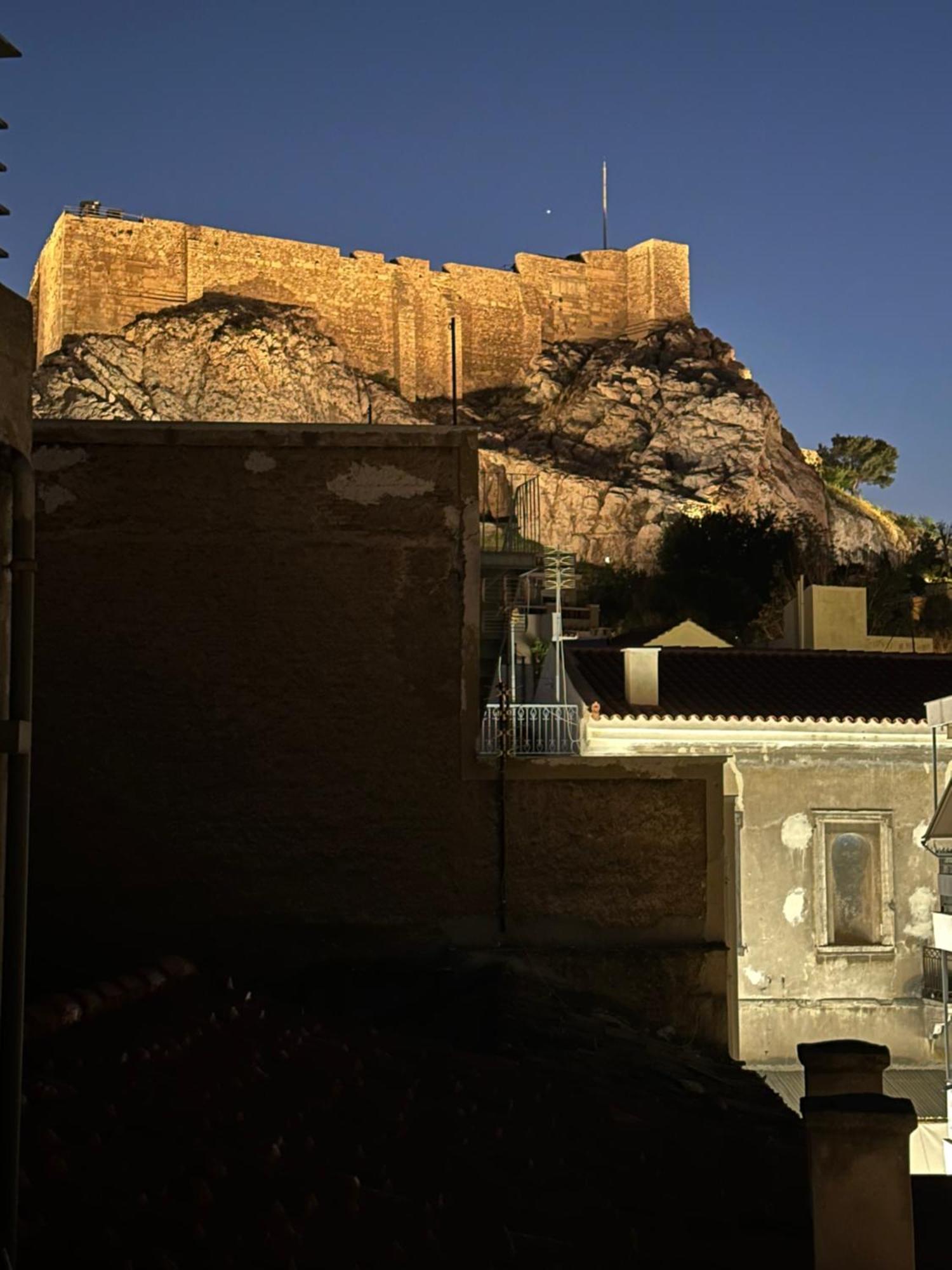 Central House In Plaka Athens Luaran gambar